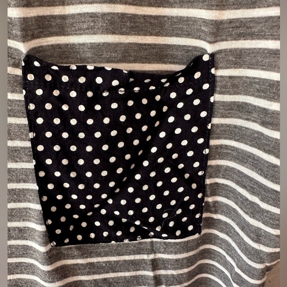 Short sleeve size small short sleeve stripes and dots - Picture 3 of 4